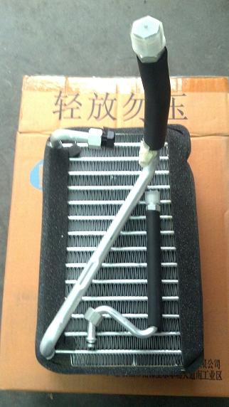  桑塔纳老款蒸发器芯