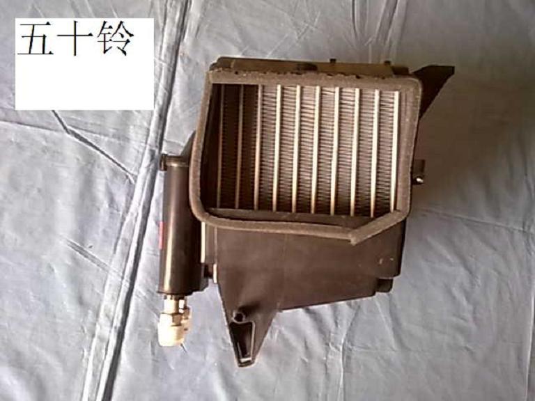  五十铃蒸发器总成