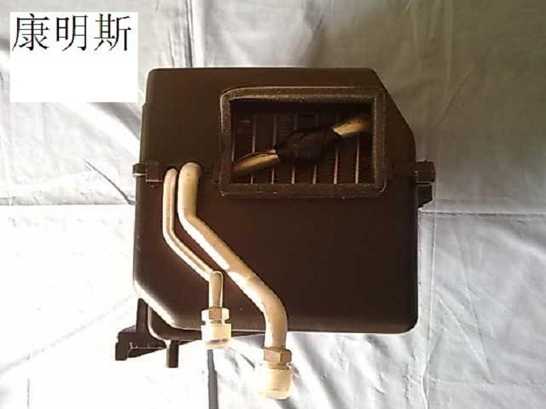  东风康明斯蒸发器总成
