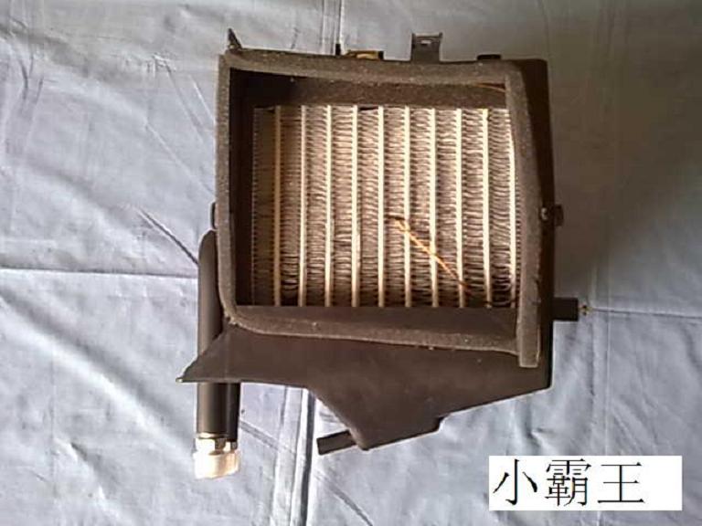  东风小霸王蒸发器总成
