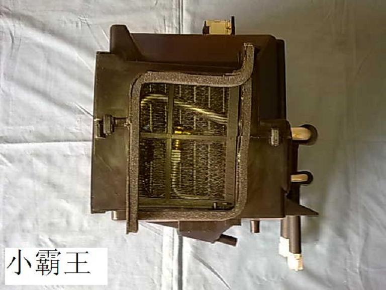  东风小霸王蒸发器总成