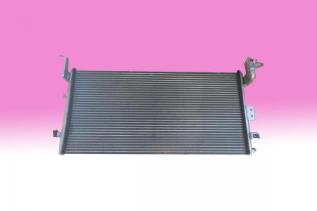  现代索纳塔八代/K5冷凝器