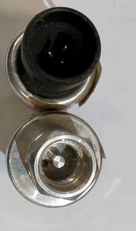  别克压力阀